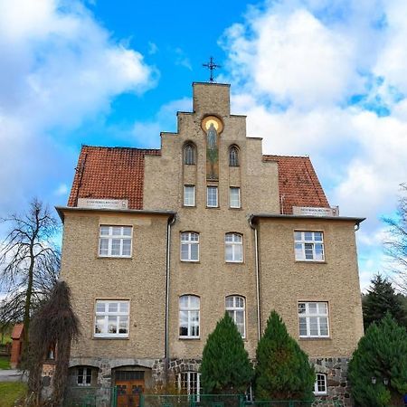 بيت شباب Domus Mariae Gietrzwałd المظهر الخارجي الصورة